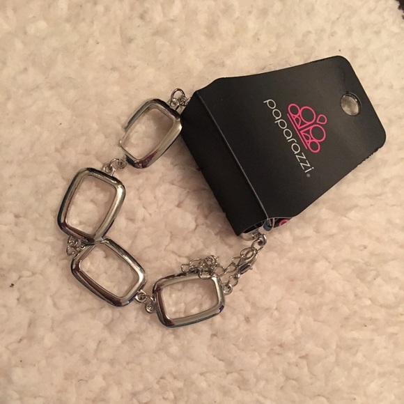 PAPARAZZI JEWELRY - Picture 2 of 2